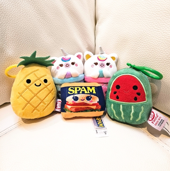 NWT Unique Rare Mini Plushies with Clips - Picture 1 of 6